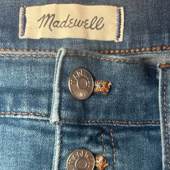 Madewell Women’s High-Rise Denim Shorts- Gosford Wash/ Size 30 - Picture 6 of 8